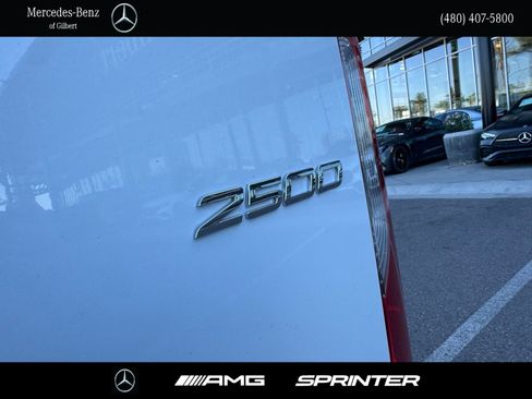 New 2025 Mercedes-Benz Sprinter 2500 image 9
