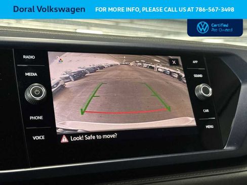 Used 2024 Volkswagen Taos SE FWD image 19