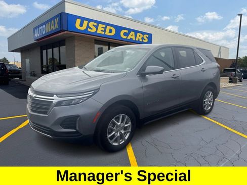 Used 2024 Chevrolet Equinox LT w/ LPO, Floor Liner Package AWD/4WD image 1