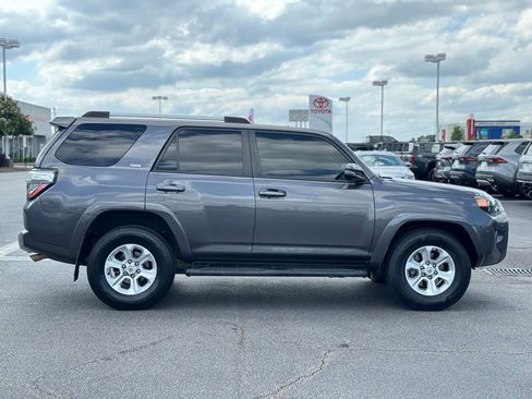 Used 2022 Toyota 4Runner SR5 Premium w/ Moonroof Package RWD image 6