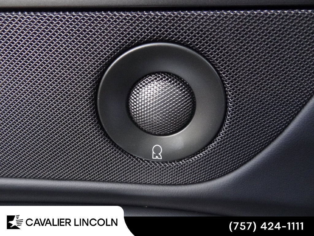 Used 2026 Lincoln Nautilus Premier w/ Equipment Group 102A AWD/4WD image 16