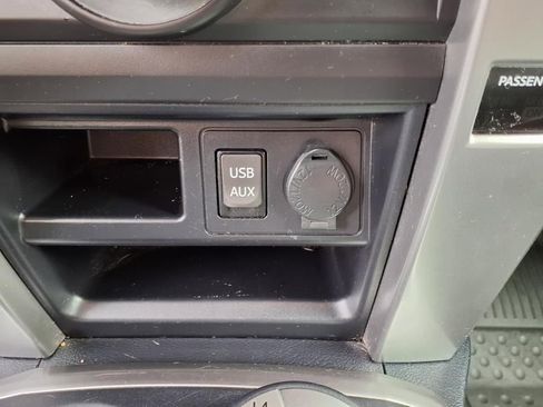 Used 2019 Toyota 4Runner SR5 Premium image 18