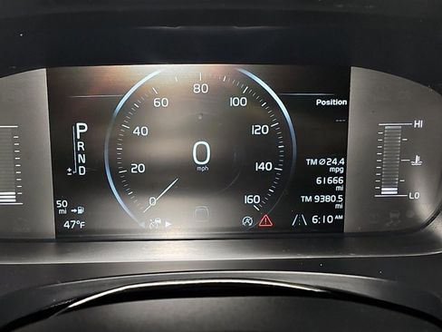 Used 2018 Volvo S90 T5 Momentum w/ Convenience Package image 8