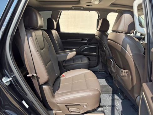 Used 2021 Kia Telluride SX w/ Nightfall Edition Package AWD/4WD image 40