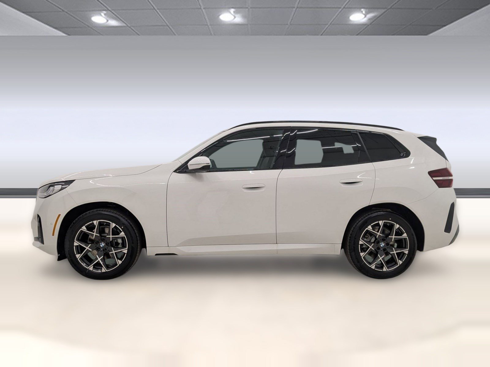 Used 2026 BMW X3 xDrive30i w/ Premium Package AWD/4WD image 2