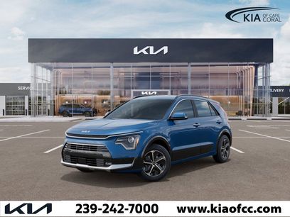 New 2025 Kia Niro SX