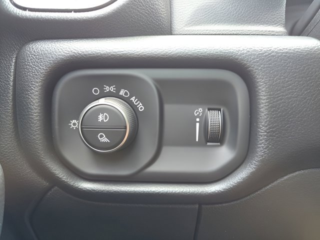 New 2026 RAM 3500 Tradesman AWD/4WD image 11