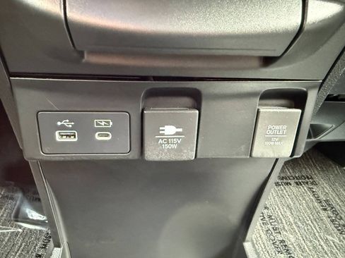 Used 2026 Honda Odyssey Elite image 51