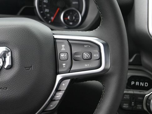 New 2026 RAM 1500 4x4 Crew Cab image 29