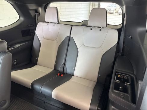 New 2026 Lexus TX 500h AWD image 38