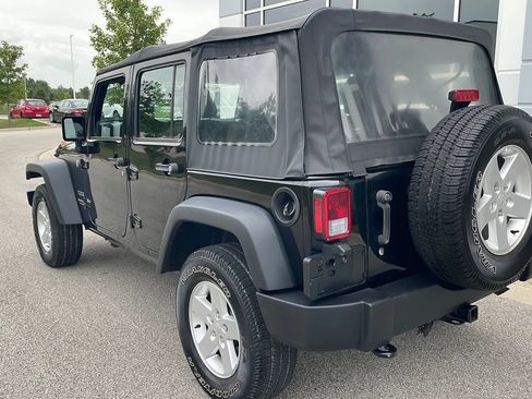 Used 2017 Jeep Wrangler Unlimited Sport AWD/4WD image 10