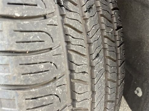 Used 2020 Ford Edge Titanium image 36