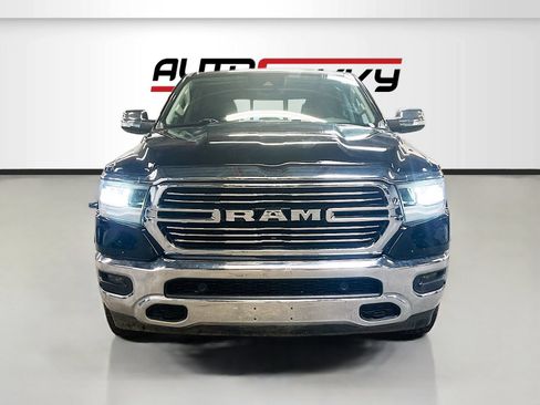 Used 2022 RAM 1500 Laramie AWD/4WD image 2