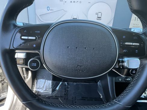 Certified 2024 Hyundai Ioniq 5 SE image 18