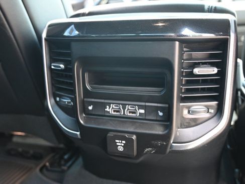Used 2020 RAM 1500 Laramie AWD/4WD image 22
