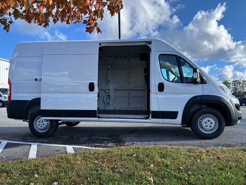 New 2026 RAM ProMaster 2500 w/ Advanced Safety Group image 5