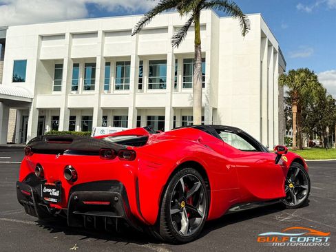 Used 2023 Ferrari SF90 Spider image 55
