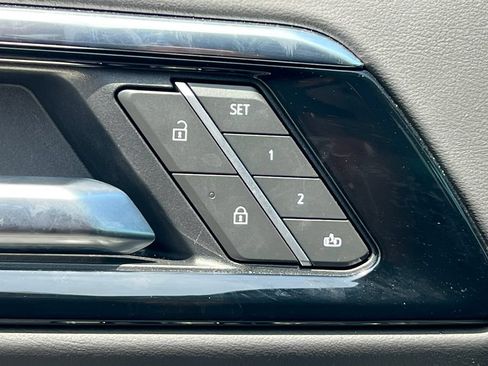 Used 2025 Chevrolet Tahoe High Country w/ Sun And Tow Package AWD/4WD image 19