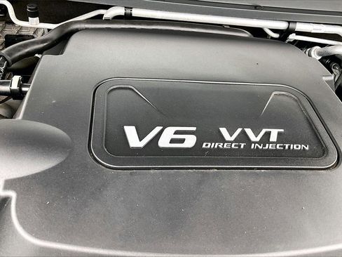 Used 2015 GMC Canyon SLT image 30