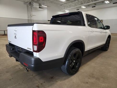 Used 2023 Honda Ridgeline Black Edition image 3