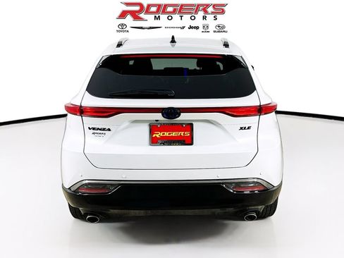 Certified 2023 Toyota Venza Nightshade AWD/4WD image 7