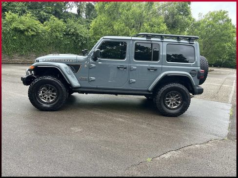 Used 2024 Jeep Wrangler Unlimited Rubicon 392 AWD/4WD image 4