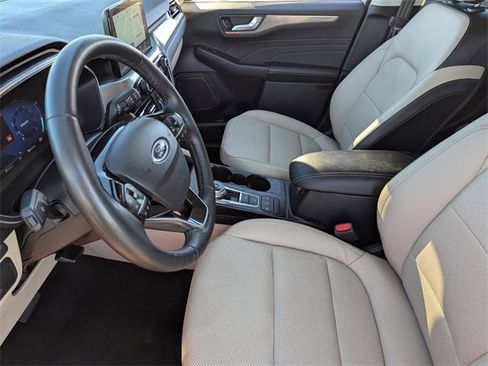 Used 2022 Ford Escape Titanium w/ Class II Trailer Tow Package image 22