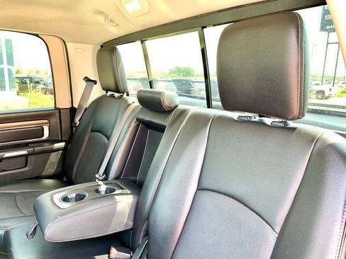 Used 2017 RAM 1500 Laramie w/ Convenience Group AWD/4WD image 16