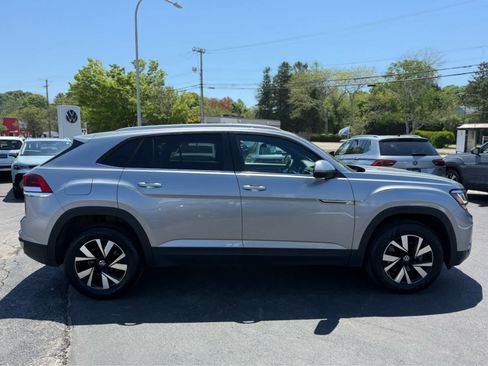 Certified 2023 Volkswagen Atlas Cross Sport SE AWD/4WD image 8