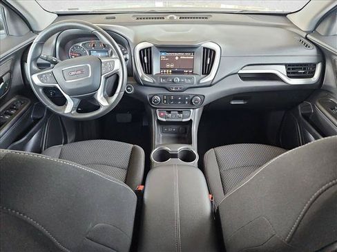 Used 2024 GMC Terrain SLE FWD image 17