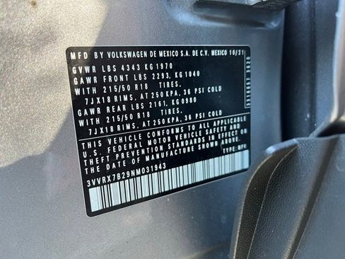 Used 2022 Volkswagen Taos SE image 10