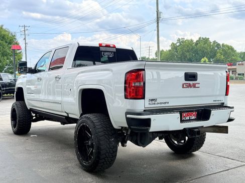 Used 2015 GMC Sierra 2500 Denali w/ Duramax Plus Package AWD/4WD image 5