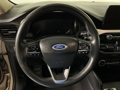 Used 2020 Ford Escape SE image 22