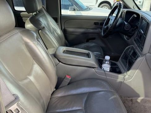 Used 2005 GMC Sierra 1500 SLT w/ Light Duty Power Package image 10