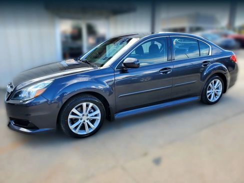 Used 2013 Subaru Legacy 2.5i Premium w/ All-Weather Pkg AWD/4WD image 7