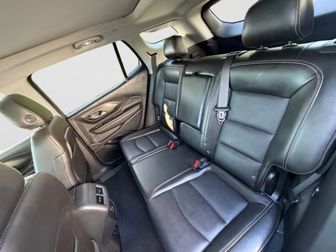 Used 2021 GMC Terrain SLT w/ Elevation Edition AWD/4WD image 15