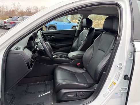 Used 2023 Honda Accord EX-L image 10