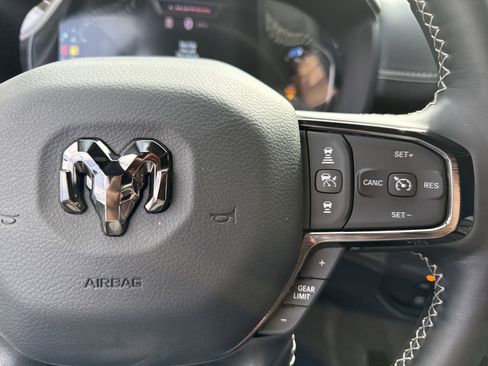 New 2025 RAM 2500 Limited image 28