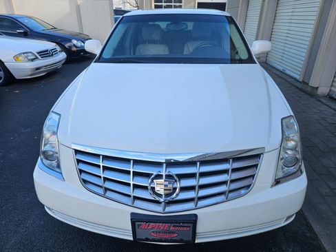 Used 2010 Cadillac DTS image 18
