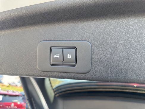 New 2025 Nissan Murano SV image 19