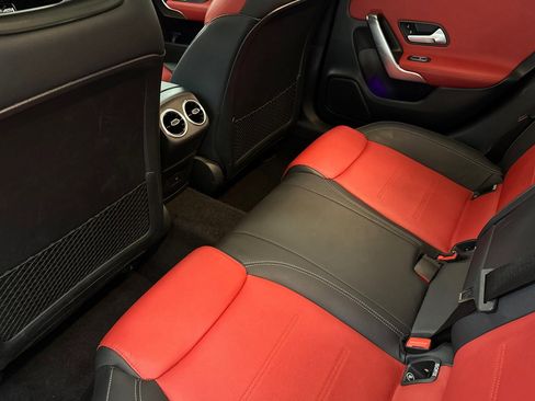 Used 2023 Mercedes-Benz CLA 250 4MATIC image 26