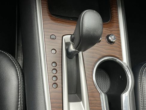 Used 2019 Nissan Pathfinder Platinum image 26