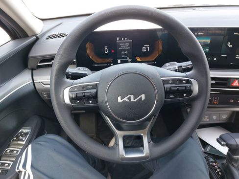 New 2026 Kia K5 LXS image 17