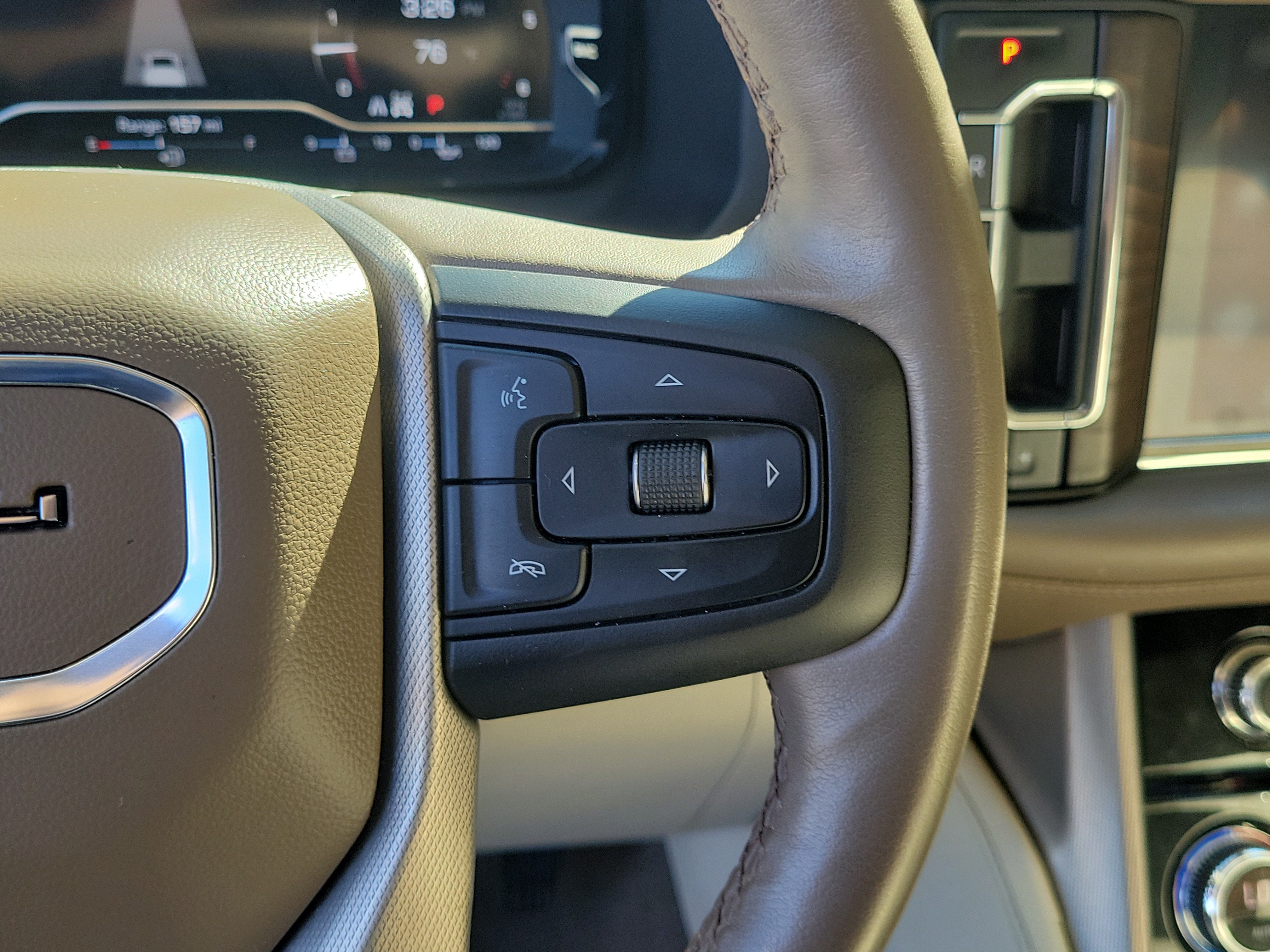 Used 2022 GMC Yukon XL Denali AWD/4WD image 24