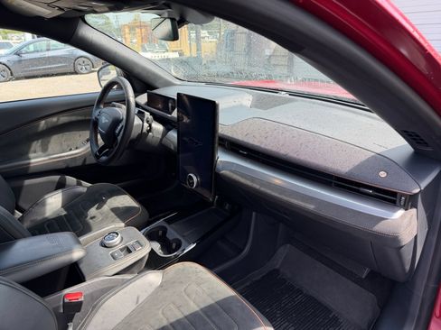 Used 2022 Ford Mustang Mach-E GT AWD/4WD image 16