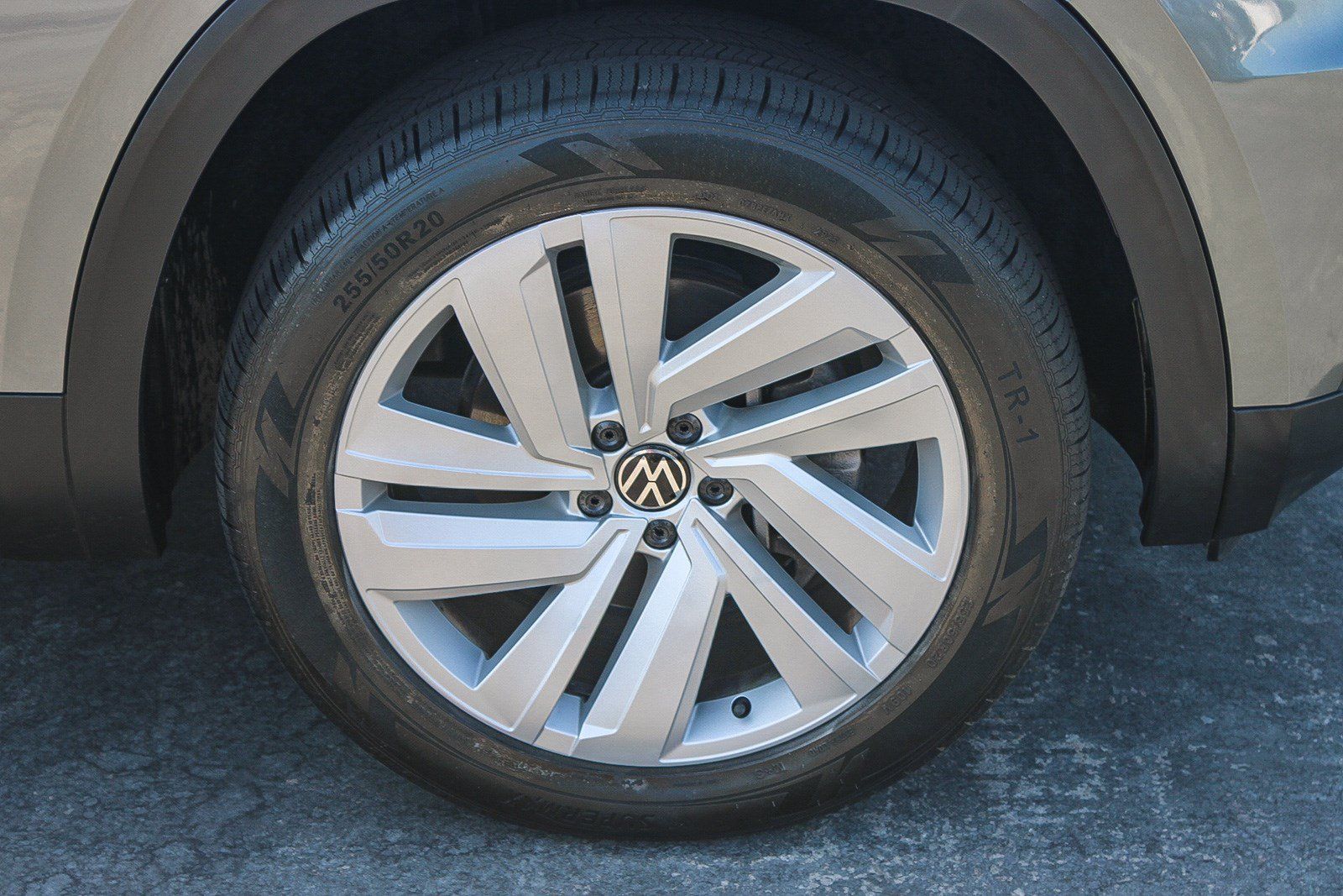 Used 2019 Volkswagen Atlas SE w/ Towing Package FWD image 11