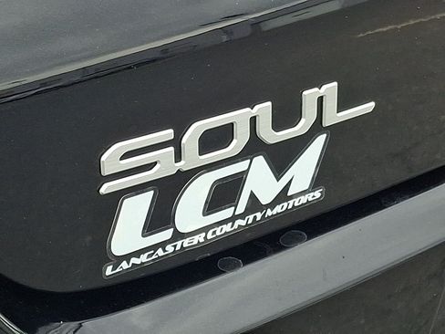 Used 2025 Kia Soul LX w/ LX Technology Package FWD image 29