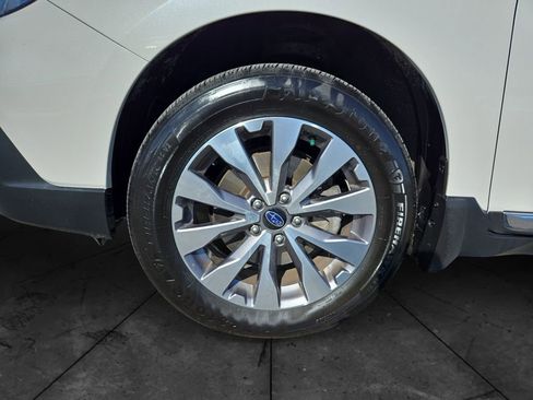 Used 2018 Subaru Outback 2.5i Touring image 14