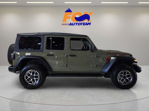 Used 2025 Jeep Wrangler Unlimited Rubicon image 6