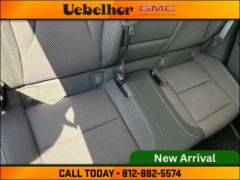 Used 2023 Buick Envision Preferred FWD image 6